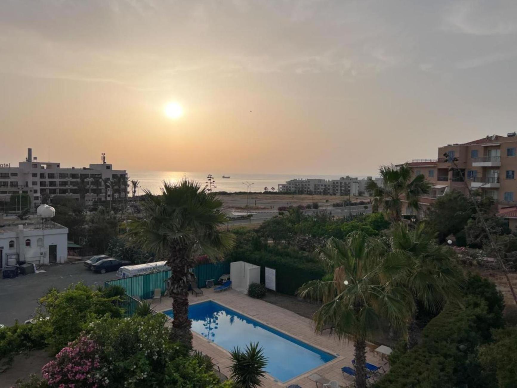 H&O Diamond Complex Sea View Apartment Pafos Exterior foto