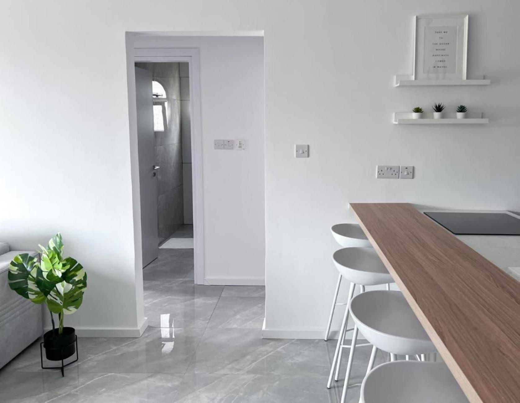 H&O Diamond Complex Sea View Apartment Pafos Exterior foto
