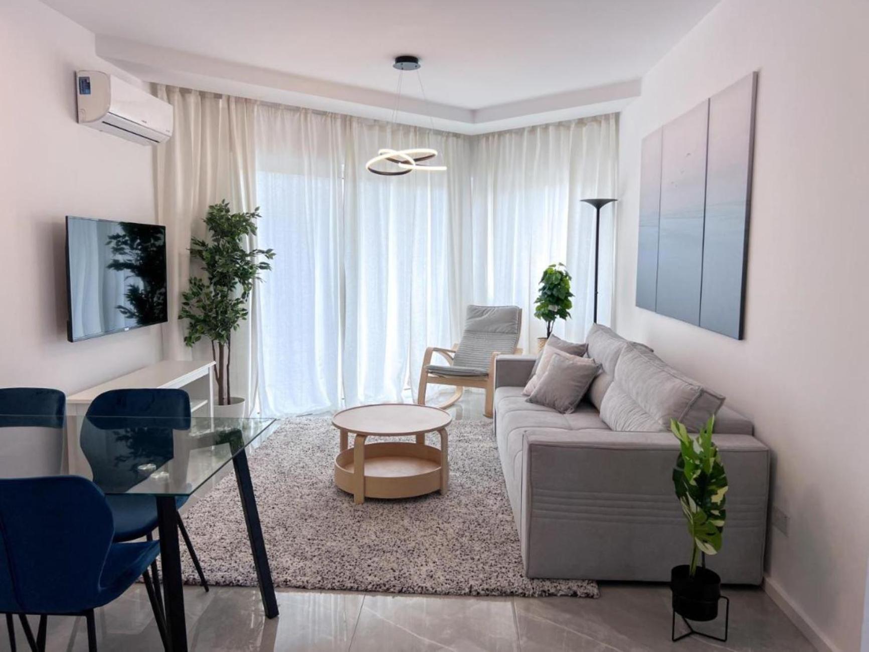 H&O Diamond Complex Sea View Apartment Pafos Exterior foto